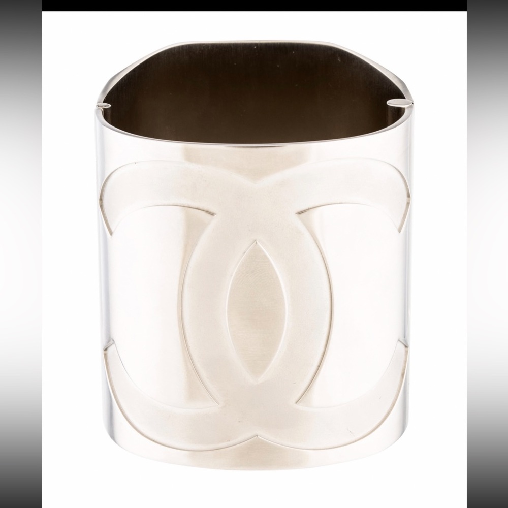 AUTHENTIC Chanel Sky Mirror Bangle - Picture 5 of 10